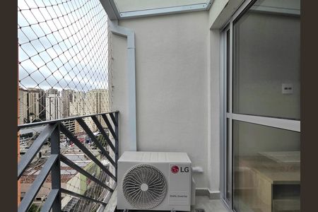 Apartamento à venda com 63m², 2 quartos e 1 vaga Apartamento à venda com 63m², 2 quartos e 1 vagaVaranda