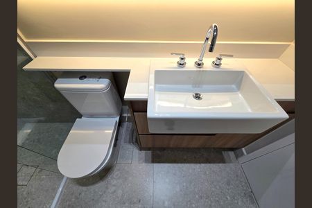 Apartamento à venda com 63m², 2 quartos e 1 vaga Apartamento à venda com 63m², 2 quartos e 1 vagaBanheiro 1