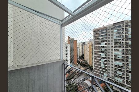 Apartamento à venda com 63m², 2 quartos e 1 vaga Apartamento à venda com 63m², 2 quartos e 1 vagaVaranda