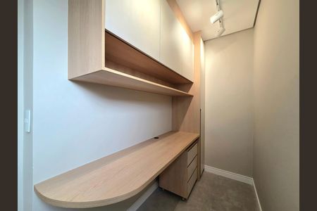 Apartamento à venda com 63m², 2 quartos e 1 vaga Apartamento à venda com 63m², 2 quartos e 1 vagaEscritório
