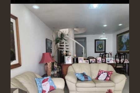 Apartamento à venda com 226m², 3 quartos e 2 vagas