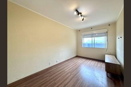 Sala de apartamento para alugar com 1 quarto, 41m² em São Sebastião, Porto Alegre