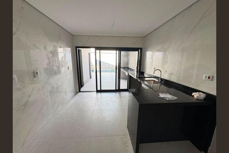 Casa à venda com 3 quartos, 120m² em Parque Sao Domingos, São Paulo
