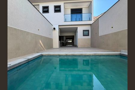 Casa à venda com 3 quartos, 120m² em Parque Sao Domingos, São Paulo