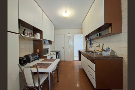 Apartamento à venda com 75m², 2 quartos e 1 vaga