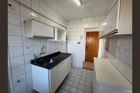 Apartamento à venda com 3 quartos, 57m² em Vila Pereira Barreto, São Paulo