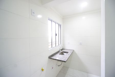 Cozinha de apartamento para alugar com 2 quartos, 39m² em Penha de França, São Paulo