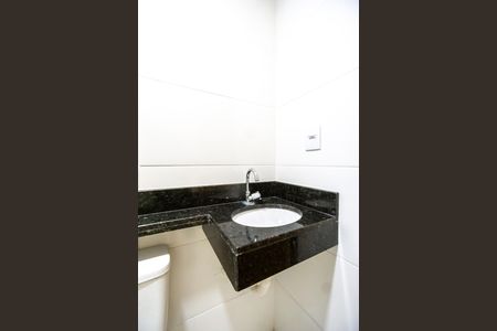 Apartamento para alugar com 39m², 2 quartos e sem vaga Apartamento para alugar com 39m², 2 quartos e sem vagaBanheiro