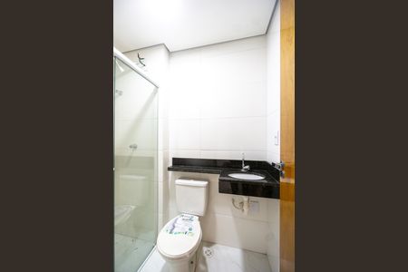 Banheiro  de apartamento para alugar com 2 quartos, 39m² em Penha de França, São Paulo
