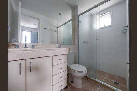 Banheiro da Suíte de apartamento para alugar com 3 quartos, 94m² em Santo Amaro, São Paulo