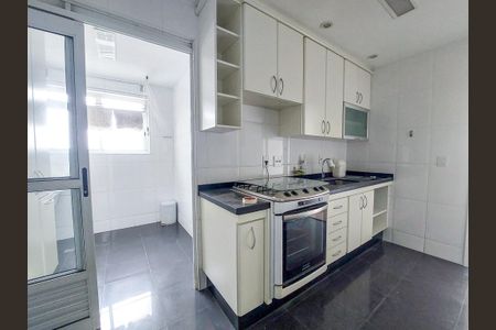 Cozinha de apartamento para alugar com 3 quartos, 94m² em Santo Amaro, São Paulo