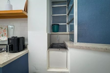 Apartamento à venda com 2 quartos, 74m² em Copacabana, Rio de Janeiro