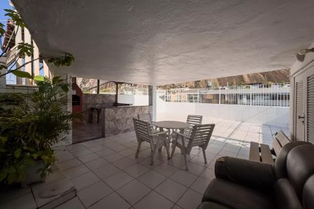 Apartamento à venda com 2 quartos, 74m² em Copacabana, Rio de Janeiro