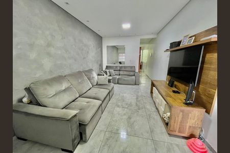 Casa à venda com 3 quartos, 125m² em Chácara Santo Antônio (Zona Leste), São Paulo