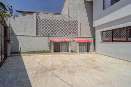 Casa à venda com 4 quartos, 350m² em Granja Julieta, São Paulo