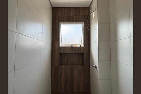 Apartamento para alugar com 43m², 2 quartos e sem vagaBanheiro