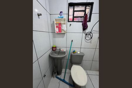 Banheiro Anexo 1 de casa à venda com 8 quartos, 249m² em QNM 23, Brasília