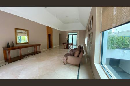 Apartamento para alugar com 4 quartos, 202m² em Higienópolis, São Paulo