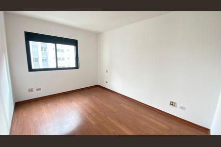 Apartamento para alugar com 4 quartos, 202m² em Higienópolis, São Paulo