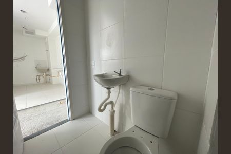 Banheiro de apartamento à venda com 2 quartos, 31m² em Jardim Gilda Maria, São Paulo