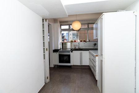 Apartamento à venda com 90m², 2 quartos e 2 vagas Apartamento à venda com 90m², 2 quartos e 2 vagasCozinha