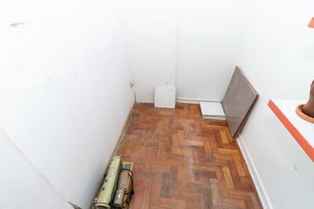 Apartamento à venda com 90m², 2 quartos e 2 vagas Apartamento à venda com 90m², 2 quartos e 2 vagasQuarto de Serviço