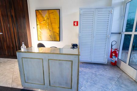 Apartamento à venda com 90m², 2 quartos e 2 vagas Apartamento à venda com 90m², 2 quartos e 2 vagasHall