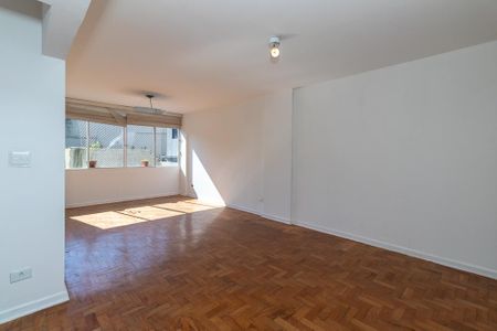 Apartamento à venda com 90m², 2 quartos e 2 vagas Apartamento à venda com 90m², 2 quartos e 2 vagasSala