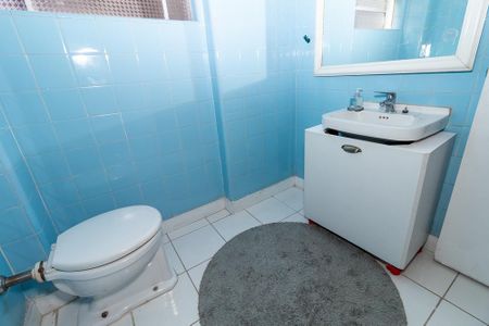 Apartamento à venda com 90m², 2 quartos e 2 vagas Apartamento à venda com 90m², 2 quartos e 2 vagasBanheiro