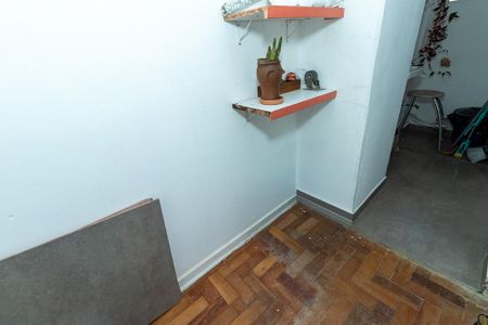 Apartamento à venda com 90m², 2 quartos e 2 vagas Apartamento à venda com 90m², 2 quartos e 2 vagasQuarto de Serviço