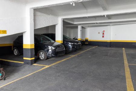 Apartamento à venda com 90m², 2 quartos e 2 vagas Apartamento à venda com 90m², 2 quartos e 2 vagasGaragem