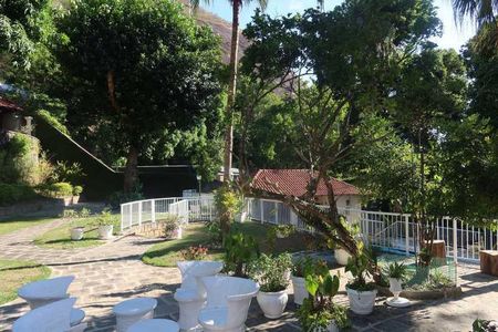 Casa de condomínio à venda com 622m², 4 quartos e 3 vagas