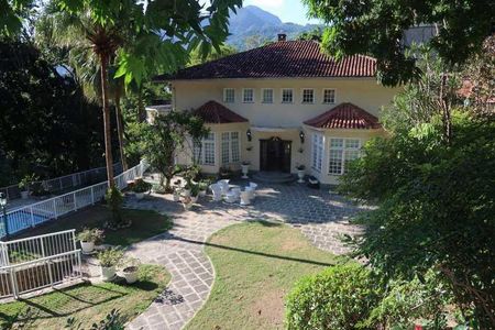 Casa de condomínio à venda com 622m², 4 quartos e 3 vagas