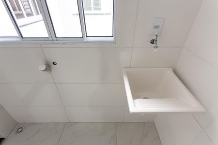 Apartamento para alugar com 37m², 2 quartos e sem vaga Apartamento para alugar com 37m², 2 quartos e sem vagaÁrea de Serviço - Tanque