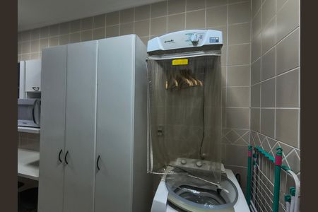 Área de serviço de apartamento para alugar com 1 quarto, 77m² em Vila Seixas, Ribeirão Preto
