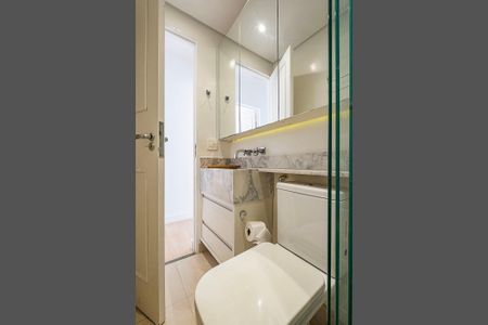 Banheiro de apartamento à venda com 2 quartos, 77m² em Alto da Lapa, São Paulo