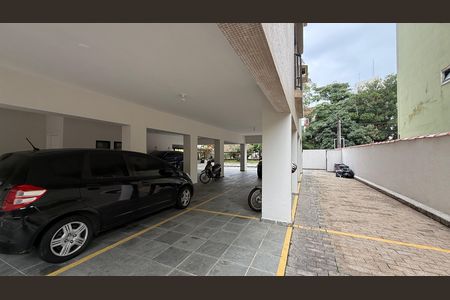 Garagem de apartamento para alugar com 2 quartos, 89m² em Jardim Las Palmas, Guarujá
