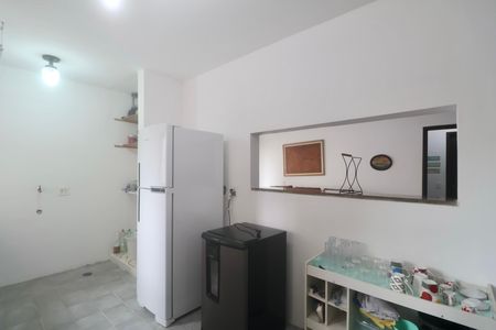 Cozinha de apartamento para alugar com 2 quartos, 89m² em Jardim Las Palmas, Guarujá