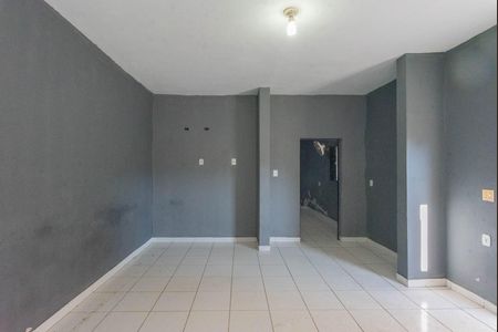 Casa à venda com 318m², 4 quartos e 10 vagasSala