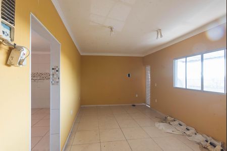 Casa à venda com 318m², 4 quartos e 10 vagasSala