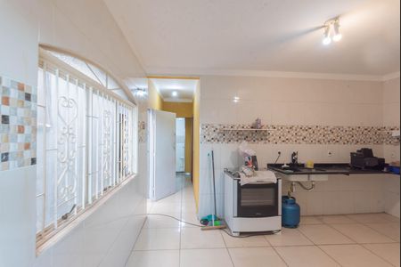 Casa à venda com 318m², 4 quartos e 10 vagasCozinha 2