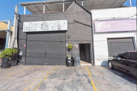 Fachada de casa à venda com 4 quartos, 318m² em Jardim Centenário, Campinas