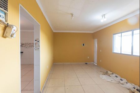 Casa à venda com 318m², 4 quartos e 10 vagasSala