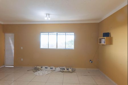 Casa à venda com 318m², 4 quartos e 10 vagasSala