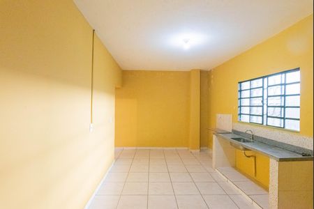 Casa à venda com 318m², 4 quartos e 10 vagasCozinha 1