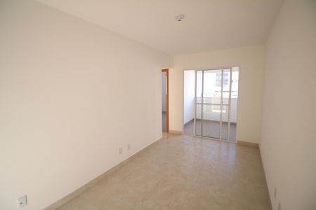 Sala de apartamento para alugar com 2 quartos, 55m² em Novo das Indústrias, Belo Horizonte