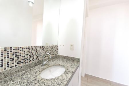 Banheiro Social de apartamento à venda com 2 quartos, 54m² em Jardim Nova Europa, Campinas