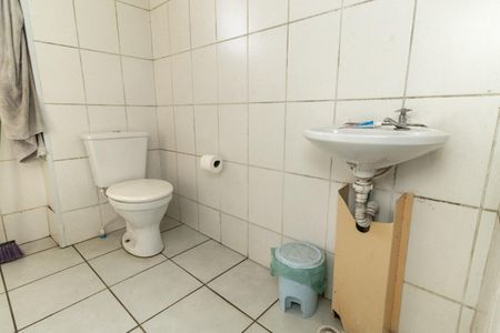 Banheiro de apartamento para alugar com 2 quartos, 54m² em Parque São Lourenço, São Paulo