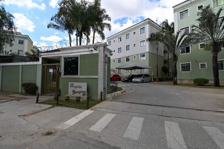 Fachada e portaria de apartamento à venda com 2 quartos, 45m² em Sapucaias, Contagem