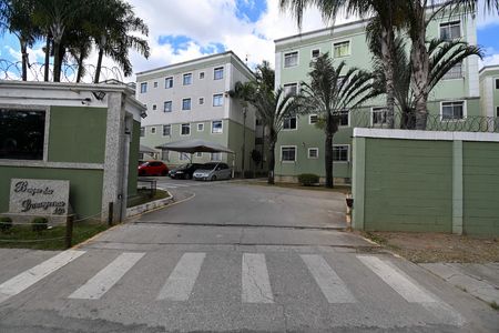 Fachada e portaria de apartamento à venda com 2 quartos, 45m² em Sapucaias, Contagem